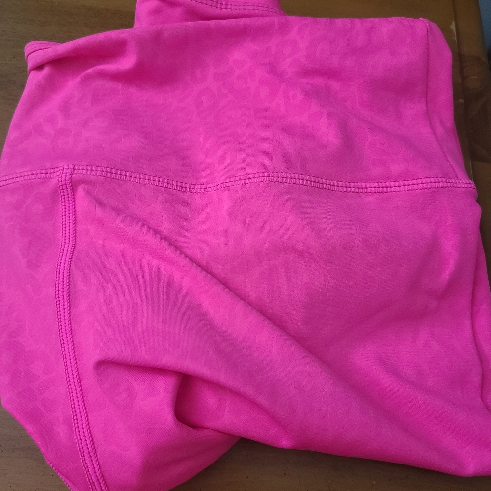 Zyia leggings size 8-10, hot pink leopard print
